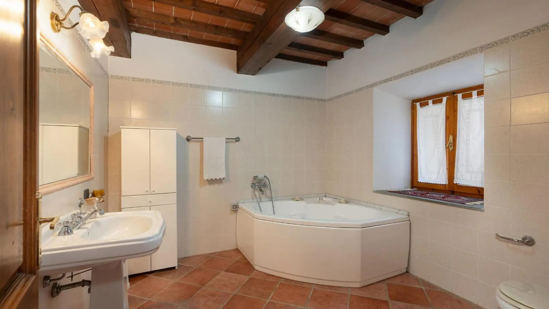 Baco Guest House Ampinana Country house